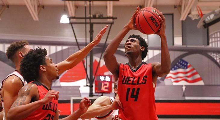 Men&rsquo;s Basketball Team Falls to Medaille