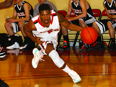 Hurtado&rsquo;s Dramatic "Three" Lifts Wells To 90-87 Win