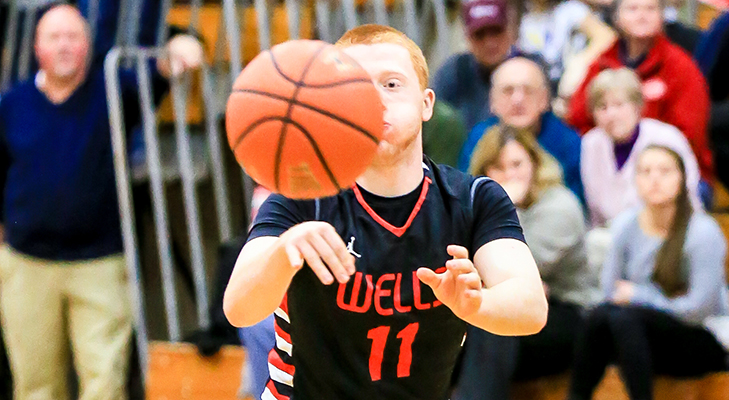 Kaempffe, Simmons Elevate Men's Basketball To 68-60 Win