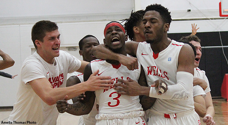 Buzzer-Beating Win For Men's Basketball Over Penn State Berks