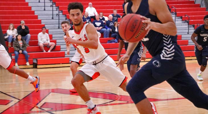 Express and Wildcats Go to the Wire in Men&rsquo;s Basketball Game
