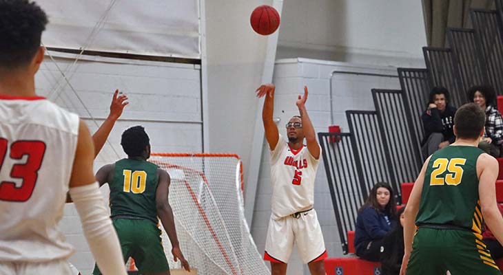 Men&rsquo;s Basketball Team Plays Strong Road Second Half