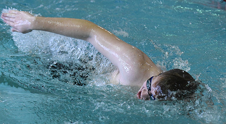 Men's Swimmers Compete At Oswego State