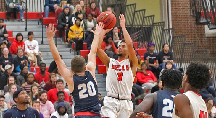 Men&rsquo;s Basketball Team Falls to RIT