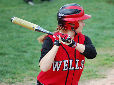 Softball Splits Doubleheader Against Keuka