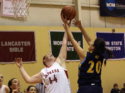 Women's Basketball Dropped By Hamilton, 79-35
