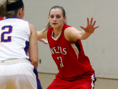 Achzet, Roser Tandem Lead Women&rsquo;s Basketball To 68-62 Victory