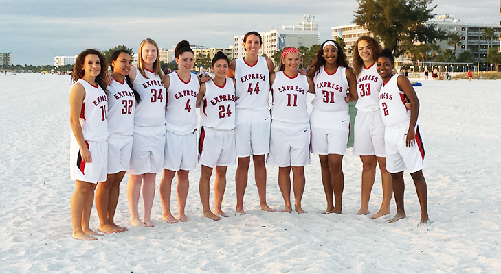 Women's Basketball Set Back By Carthage, 69-35