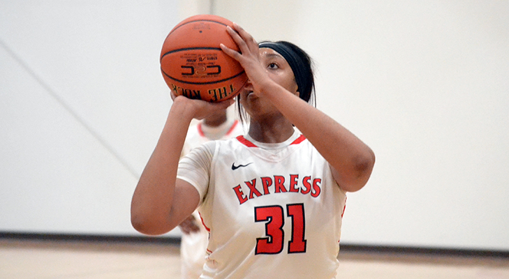 Women's Basketball Edges St. Elizabeth, 73-72