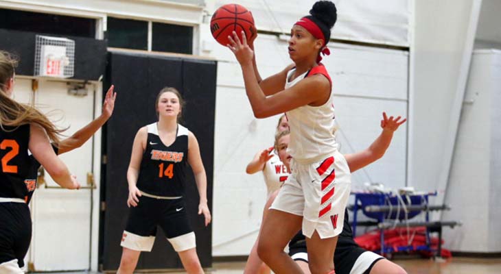 Women&rsquo;s Basketball Team Plays Strong at Each Quarter&rsquo;s End
