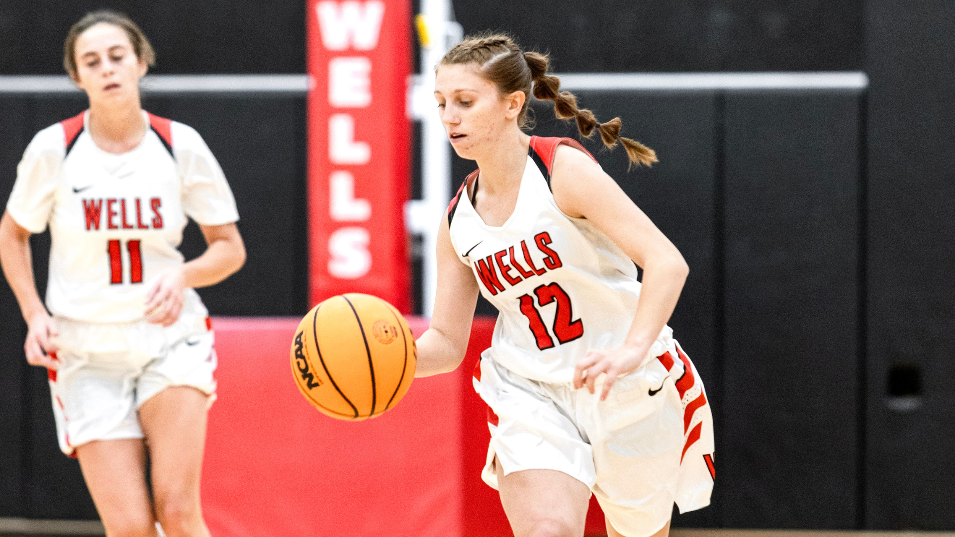 Women's Basketball Falls to The Red Hawks at Home,