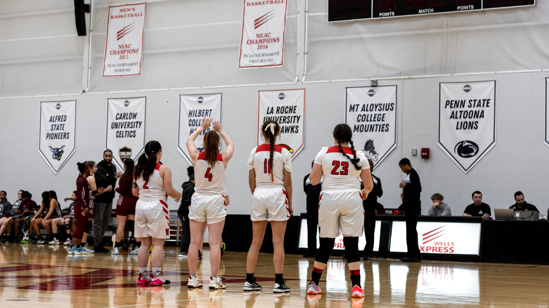 Women's Basketball Hosts the Wildcats