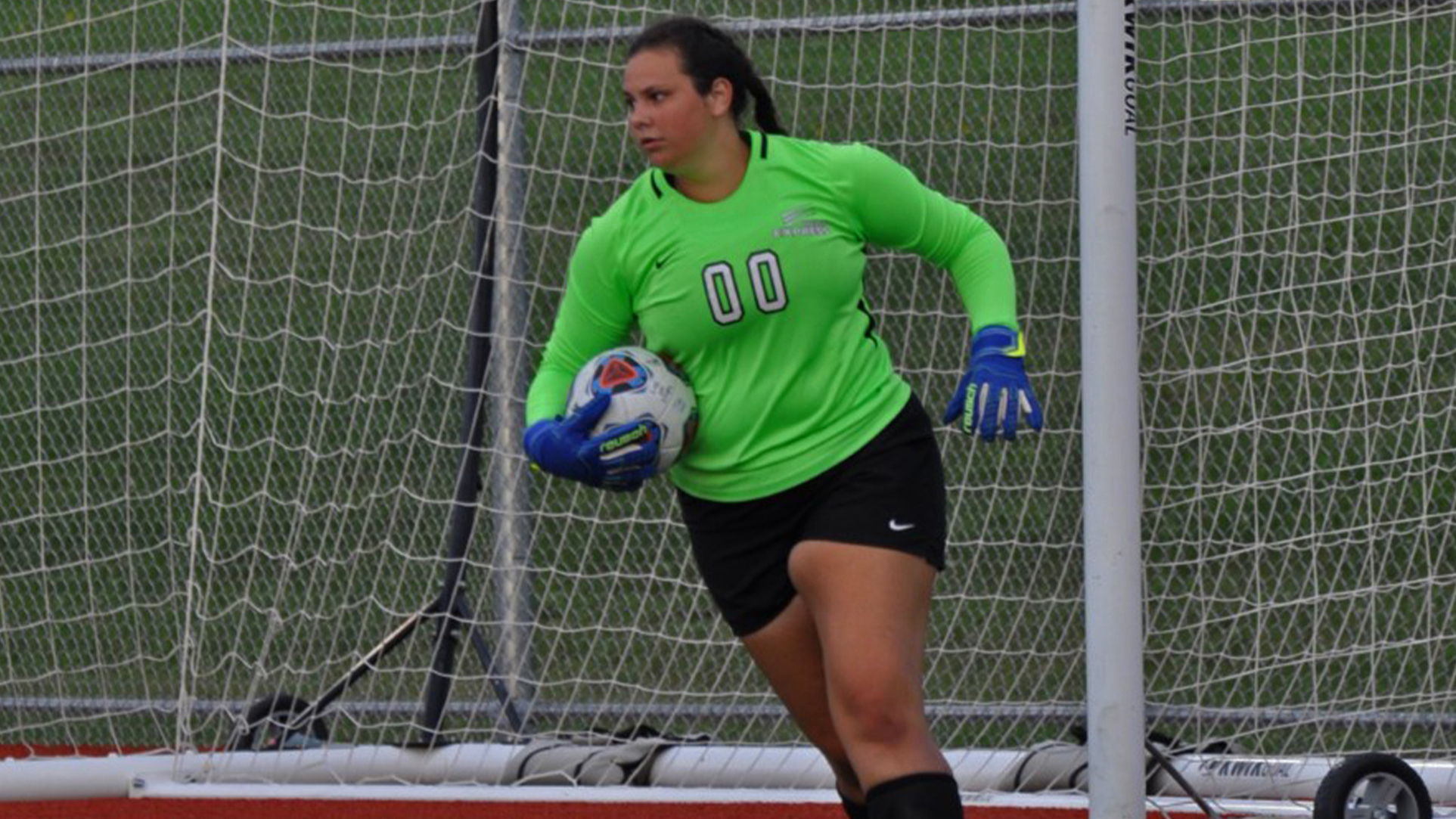 Women&rsquo;s Soccer Team Moves to 1-1 in Conference Play