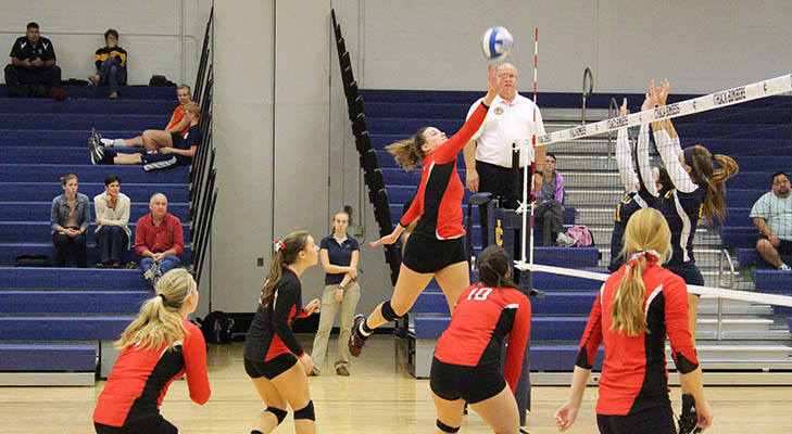 Women&rsquo;s Volleyball Draws Four Set Loss To Keuka