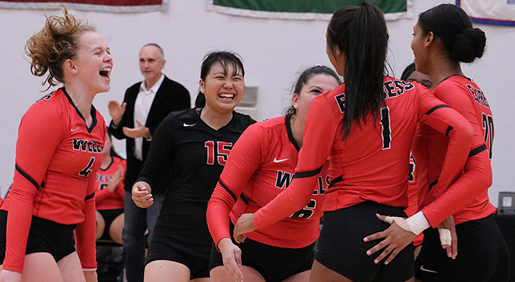 Women's Volleyball Keeps Up Winning Ways Over SUNY Poly